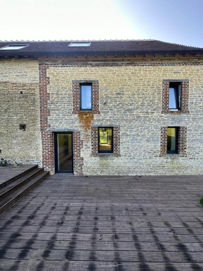 Gite Confortable Au Milieu Des Pres - La Ferme De Montigny Neauphe-Sur-Dive Εξωτερικό φωτογραφία